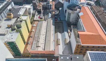 Terreno à venda na Avenida Mauá, 450, Centro Histórico, Porto Alegre por R$ 1.949.000