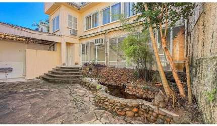 Casa com 4 quartos à venda na Rua Saica, 240, Petrópolis, Porto Alegre por R$ 897.000