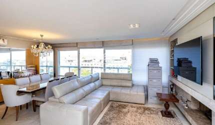 Apartamento com 3 quartos à venda na Rua Abrahão Melnick, 11, Rio Branco, Porto Alegre, 137 m2 por R$ 2.295.000