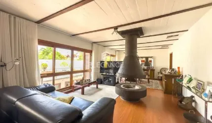 Casa com 3 quartos à venda na Rua Engenheiro Ildefonso Simões Lopes, 215, Três Figueiras, Porto Alegre por R$ 3.800.000