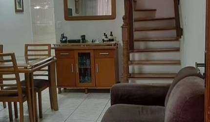 Sobrado na Vila Amália 2 dormitórios 1 vaga!