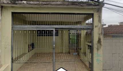 Sobrado na Vila Amália 2 dormitórios 2 vagas!