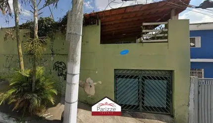 Casa na Vila Amália 3 dormitórios 5 vagas!