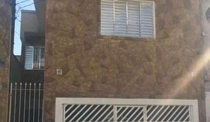 Sobrado em Carapicuíba 3 dormitórios 1 vaga!