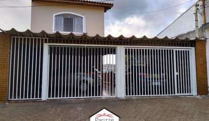 Sobrado com 3 pavimentos na Vila Amália!
