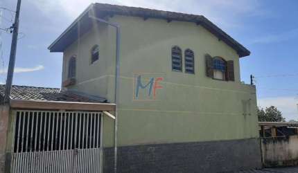 REF 16.844 - Excelente sobrado em Jacareí, 2 dormitórios (1 suíte), sala, cozinha, lavanderia, banheiro social, varanda ampla e 1 vaga.