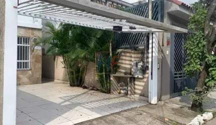 REF 16.961 - Belo sobrado no Brooklin Paulista, 130m² a.u., 3 quartos, sala, cozinha, lavanderia, edícula, 2 vagas, prox. Aeroporto Congonhas.