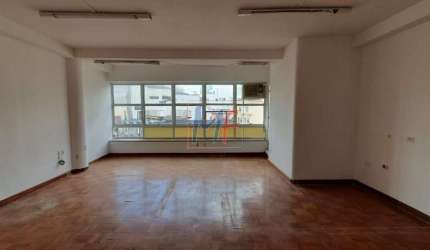 Excelente sala comercial na Sé, 63m² a.u., com 1 banheiro e ar condicionado, em edifício com recepção e portaria, prox. Metrô Sé (REF 17.200)
