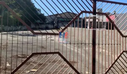 Excelente terreno  Parque Carmo ,1.549 m² e 1.342 m2 a.c.,  ZEIS. Proximidades  Rua Elói Porteli . Alugada. (REF 17.424)
