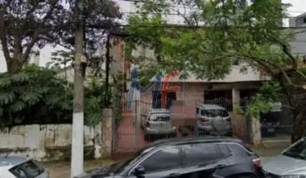 Terreno no Tatuapé com 975 m²  e  520m² área construída,  frente de 20 metros, Zoneamento ZC. Não aceita permutas.  (REF 17.242)