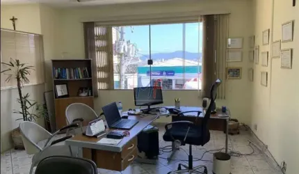 Excelente Salão no bairro Imirim, 340 m² a.u., com 2 andares, 2 banheiros (em cada andar), salão e copa. Zoneamento ZC .  (REF 17.551)