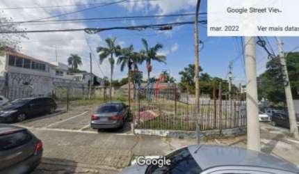 Terreno localizado no Butantã, com 609 m² de área de terreno. Não aceita permutas.  Frente 28 m ZONEAMENTO: ZECOR-2. REF: 17.607