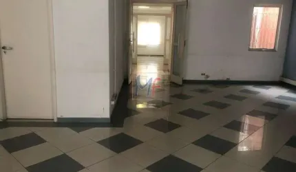 Excelente Sobrado no Brooklin Paulista, com 360 m² a.c., 500 m² terreno , hall de entrada, 4 dorms, (1 suíte) e 8 vagas  ZER 1. REF: 19.212.