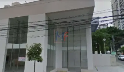 Excelente prédio comercial em Indianópolis com 1.530 M² de esquina, possui 3 andares, e esta localizado  a 500 m da estação Moema do metrô. REF 11.240