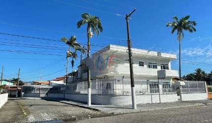 Excelente prédio em Caraguatatuba - SP, com 1450 m² a.u., 13 quartos, 13 suítes, 15 banheiros, 15 salas, varanda e 8 vagas (REF 18.439)