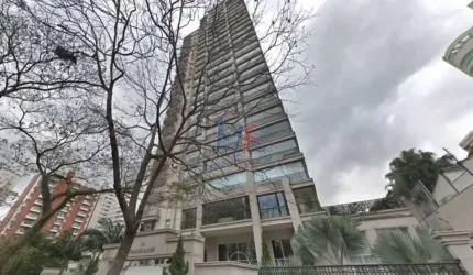Excelente apto cobertura em Moema, 532m² a.u., 5 quartos (5 suítes), sala, cozinha, piscina, espaço gourmet, academia, 7 vagas (REF 18.250)