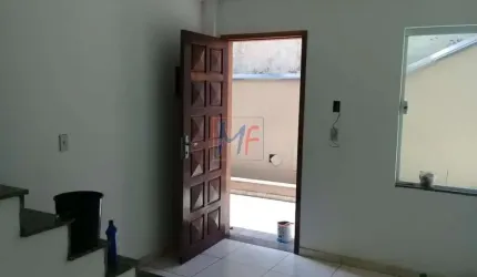 REF: 15.818 Sobrado em condomínio no Pq.  Boturussu , 52 m² a.u.,  2 suítes, lavabo, sala 2 ambientes, copa ,cozinha, lavanderia e com 1 vaga.