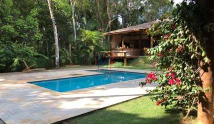 Excelente Casa em Condominio no bairro Ressaca, Ibiúna, 280 m²  a.c., com 3 dorms, (sendo 3 suítes), 4 banheiros, 4 vagas. REF: 19.074