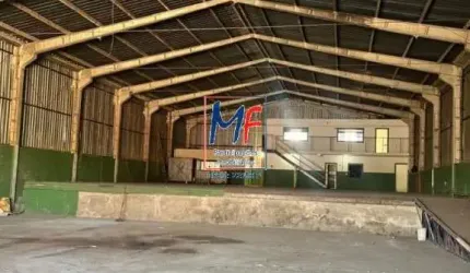 Excelente Galpão com dois pavimentos localizado em Jundiaí, com 900 m²  a.c., 2.500 m² terreno, recepção, 2 salas com ar, 3 banheiros, refeitório. REF: 20.244