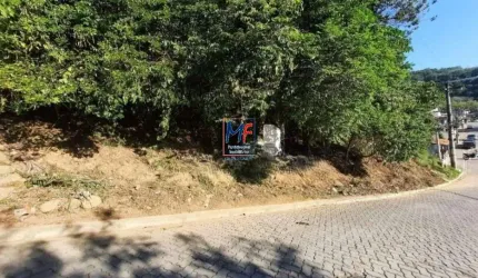 Excelente terreno bairro Barra Velha, em Ilhabela, 761 m² a.t., com  2 lotes e projeto para a construção de aptos (REF 20.571)