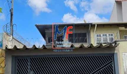 Excelente sobrado na Terceira Divisão de Interlagos, com 240m² a.u., 3 dormitórios (1 suíte), sala, cozinha, churrasqueira, porão, edícula, 2 vagas (REF 21.149)