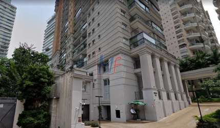 REF 305 Excelente Apartamento decorado por arquiteto, no bairro Vila Nova Conceição sendo 1 suíte, 2 vagas e 76 m² de área útil.