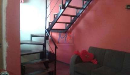 REF 6913 - Terreno com 2 Sobrados de 3 vagas na Parada XV de Novembro.