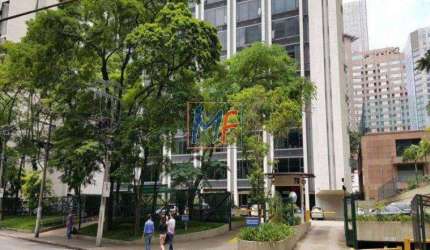 Excelente Conjunto Comercial no bairro Cidade Monções, com 188 m², 4 vagas, 7 andar , ótima localização, próximo à Metrô. (REF: 9.482)