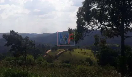 Excelente Terreno para Venda no bairro Jardim Brasília, 20.000 m² com água encanada, luz, asfalto e internet. Estudas permutas. REF 11.608
