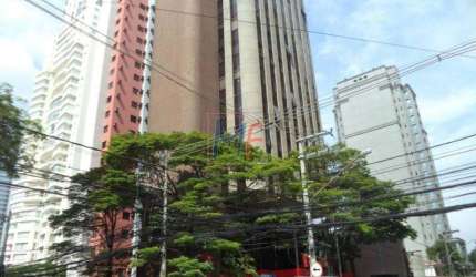 Ótimo conjunto no bairro Cidade Monções, com 209 m², 4 vagas, próximo a  Estação Berrini CPTM. (REF: 12.378)