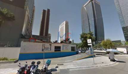 REF 10.118 Ótimo Terreno 1465 m², testada de 44,2  m², esquina, para Locação  bairro Santo Amaro. Zoneamento: ZM. Agende já a sua visita