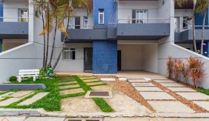 Sobrado em Condomínio com 3 quartos  à venda, 109.48 m2 por R$570000.00  - Boqueirao - Curitiba/PR