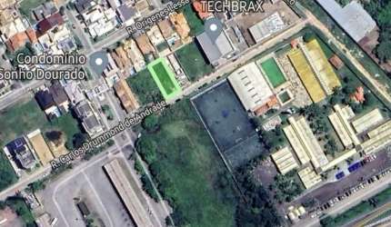 Terreno na parte comercial, atrás do Shopping Estrada
