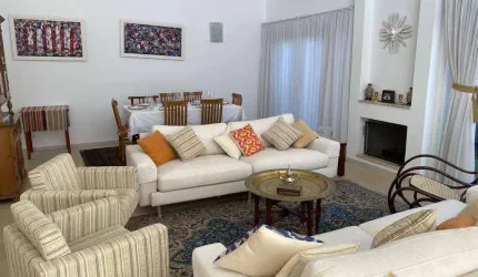 Belo sobrado com uma linda vista, disponível para venda no Condomínio Campos de Santo Antônio  em Itu/SP!!