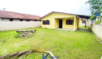 Casa a venda com espaço de terreno Pontal do PR