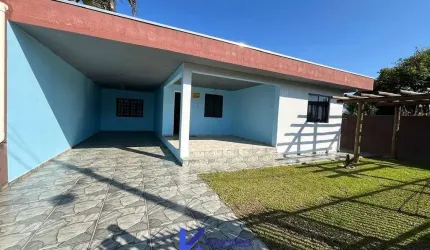 Casa com 07 dormitórios com piscina em Shangrila