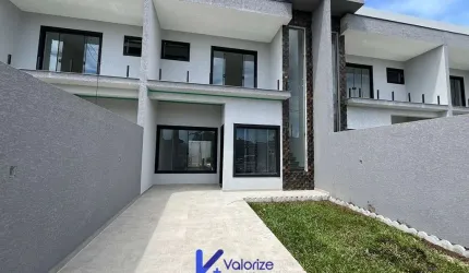 Sobrado faixa mar Praia de Leste com Piscina
