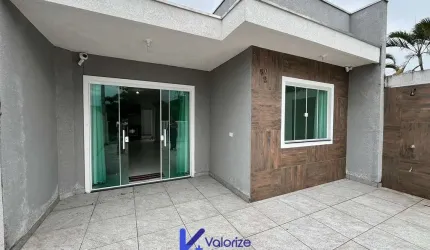 Casa em Matinhos com Piscina 3 Quartos