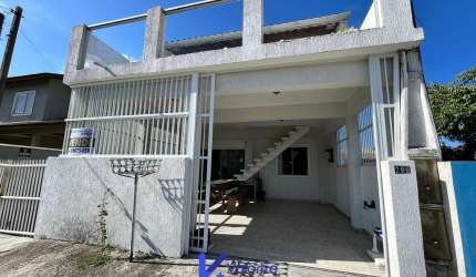 Casa 2 Dormitórios com Terraço