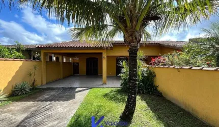 Casa na Faixa do Mar com Piscina a Venda