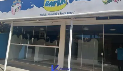 Sala Comercial próximo ao Mar em Praia de Leste