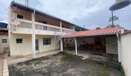 Sobrado para Venda em Itanhaém, Jardim Guacyra, 4 dormitórios, 3 suítes, 2 banheiros, 2 vagas