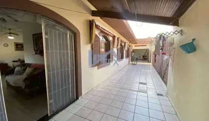 Casa para Venda em Itanhaém, Savoy, 4 dormitórios, 1 suíte, 2 banheiros, 2 vagas