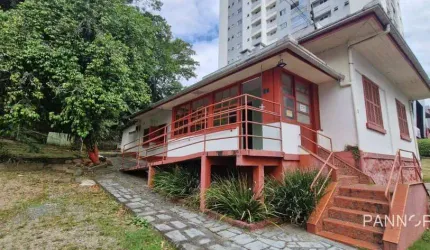 Casa Comercial com 9 Salas para alugar, 280 m² por R$ 7.173/mês - Vila Nova - Blumenau/SC