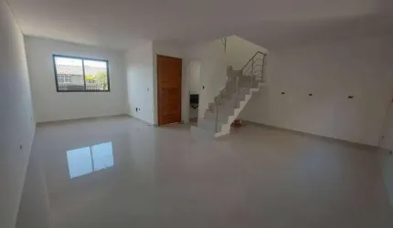 Sobrado 3 quartos com suíte à venda na Santa Cândida em Curitiba/PR