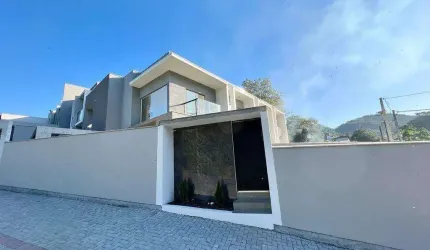 Sobrado com 3 dormitórios à venda, 110 m² por R$ 690.000,00 - Passo Manso - Blumenau/SC