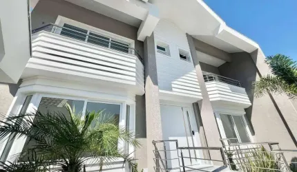 Casa com 3 dormitórios à venda, 423 m² por R$ 2.980.000,00 - Escola Agrícola - Blumenau/SC