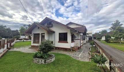 Casa com 5 dormitórios, 250 m² - venda por R$ 1.500.000,00 ou aluguel por R$ 11.111,89/mês - Itoupava Seca - Blumenau/SC