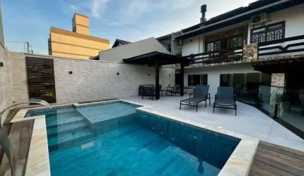 Casa ampla com piscina, 3 quartos na Itoupava Norte