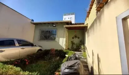 Casa Independente de 3 qtos com 2 vagas no Heliópolis - CA3085